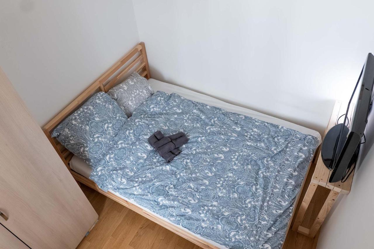 2 Rooms & Balcony - Top Location! Wien Exteriör bild